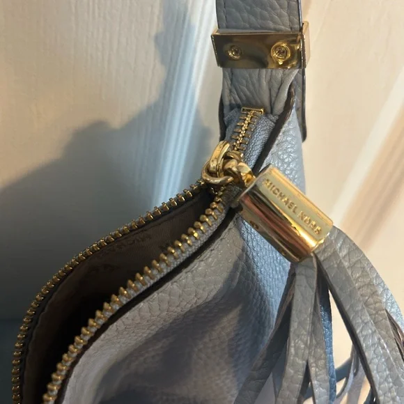 Michael Kors Sky Blue Pebbled Leather Bedford Hobo Shoulder Bag - Picture 6 of 8